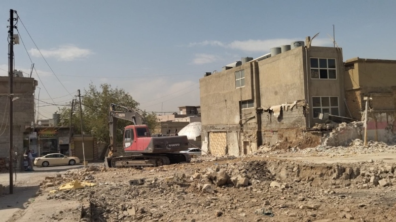 دیمەنێکی خانووی ماڵی نەجمەین مەلا لە کاتی رووخاندنی، ئەو خانووە بە "کەشتی نوح" ناسراوە